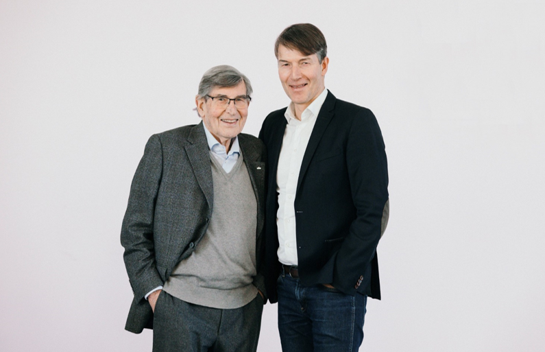 2024. május 7-én Klaus Dreyer és fia, Christian Dreyer közösen ünnepelték 90. illetve 60. születésnapjukat.